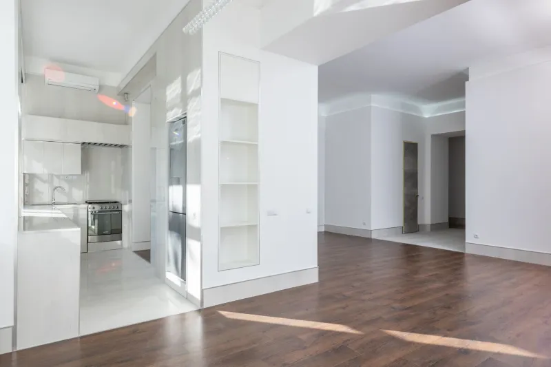 The Discipline Behind the Calm: What Minimalist Luxury Homes Truly Demand of Their Owners
